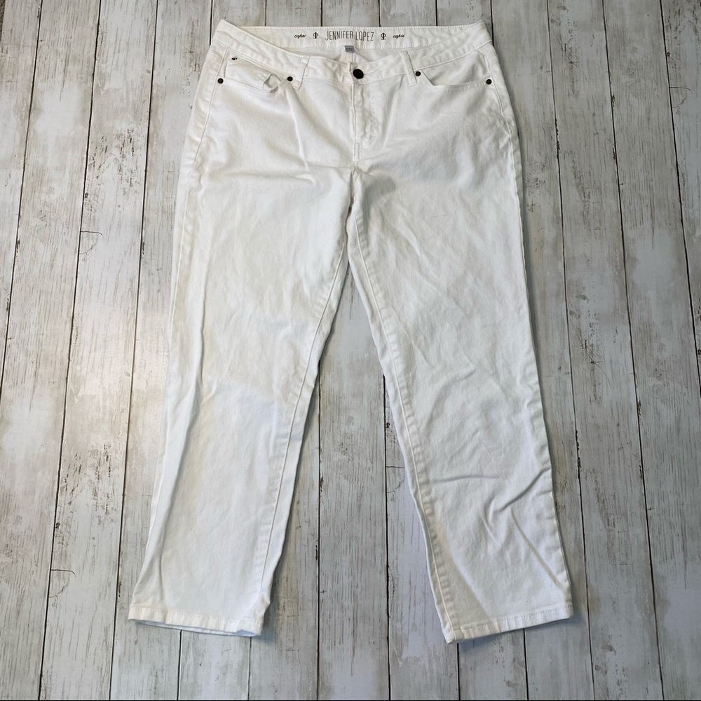Jennifer Lopez White Capri Pants